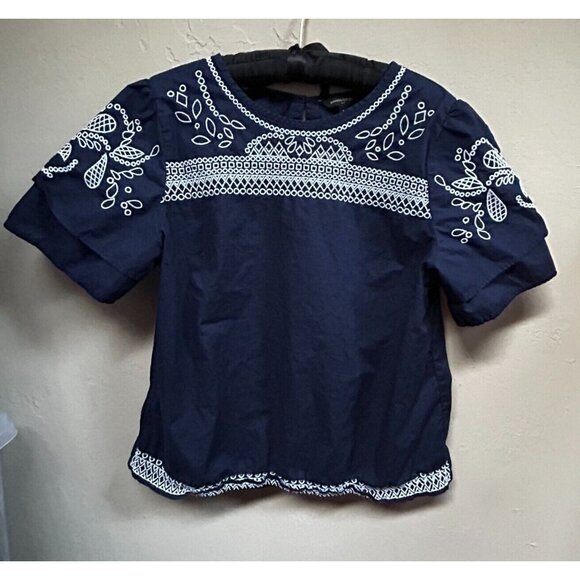 Banana Republic Womens White & Blue Embroidered Top Blouse Large Short Sleeve - Picture 1 of 8